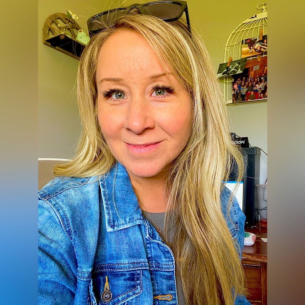 Meet your Posher, Lacey